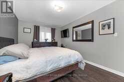 22 BROOKHEATH LANE | Hamilton Ontario | Slide Image Thirteen