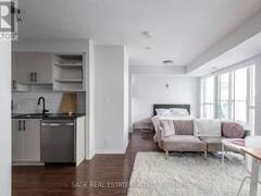 1503 - 96 SAINT PATRICK STREET Toronto Ontario, M5T 1V2