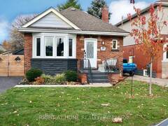 124 BARONS AVENUE S Hamilton Ontario, L8K 2Y7