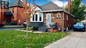 124 BARONS AVENUE S | Hamilton Ontario | Slide Image Two