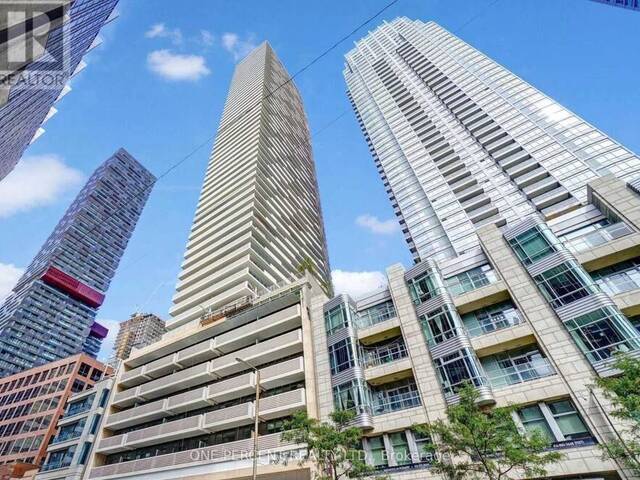 3711 - 2221 YONGE STREET Toronto Ontario, M4S 0B8