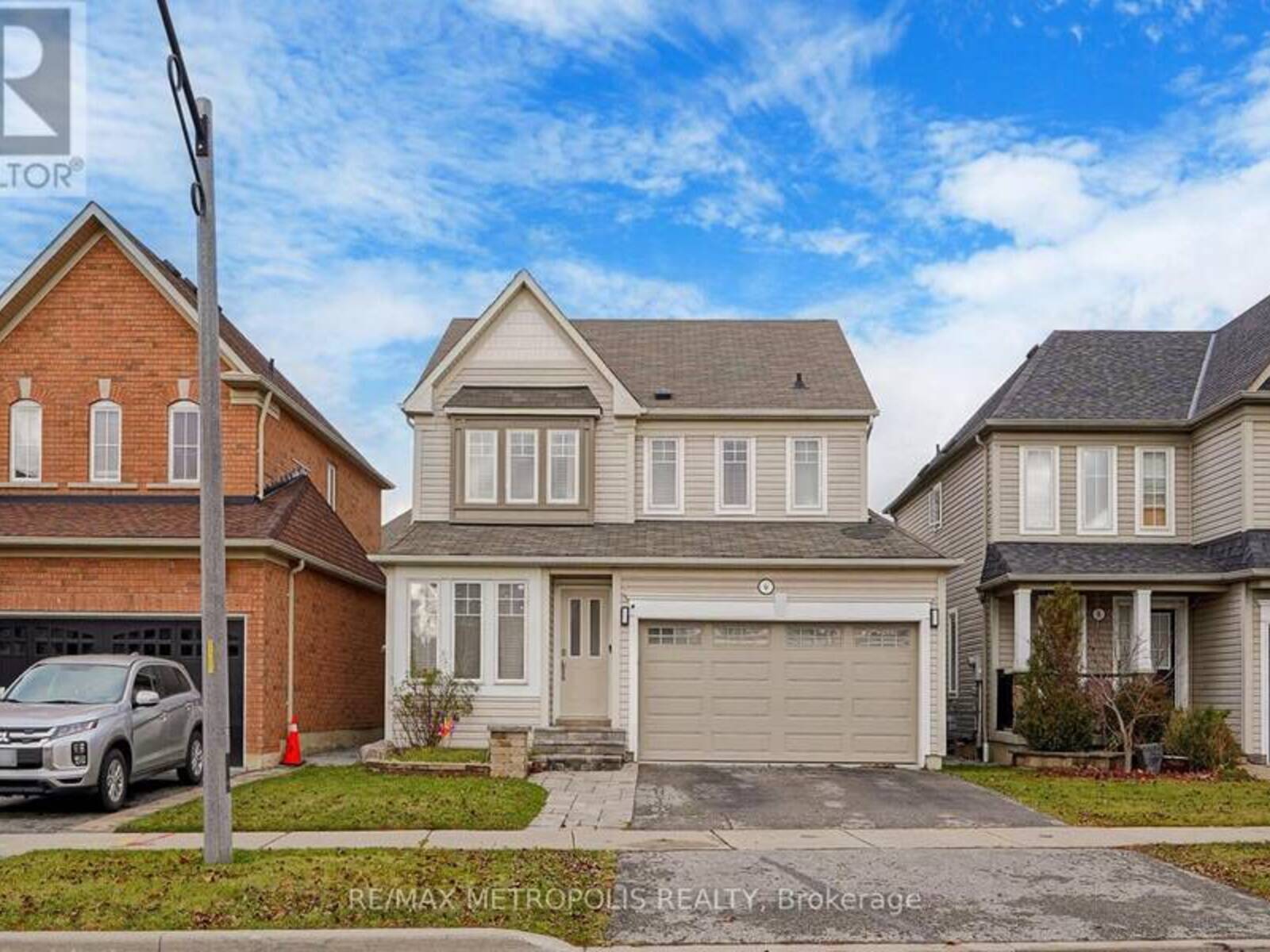 6 RYDER CRESCENT, Ajax, Ontario L1Z 1Y1