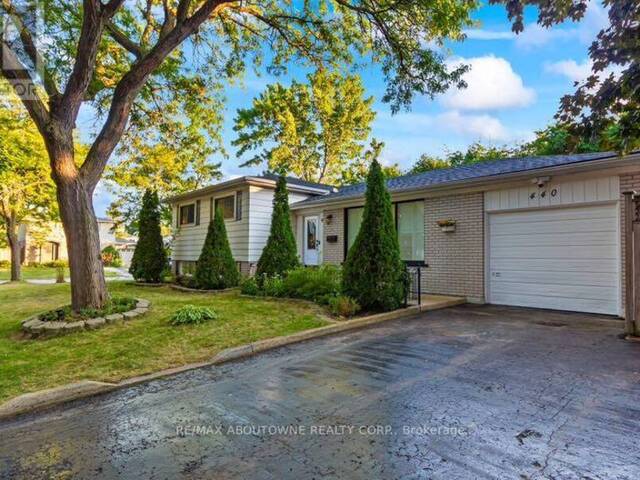 440 SUNSET DRIVE Oakville Ontario, L6L 3N4