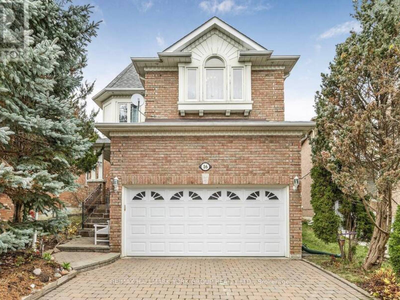 16 MOJAVE CRESCENT, Richmond Hill, Ontario L4S 1R4