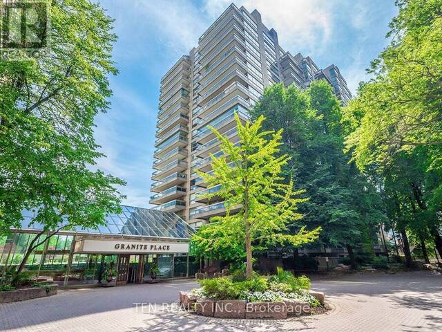 1701 - 63 ST CLAIR AVENUE W Toronto Ontario, M4V 2Y9