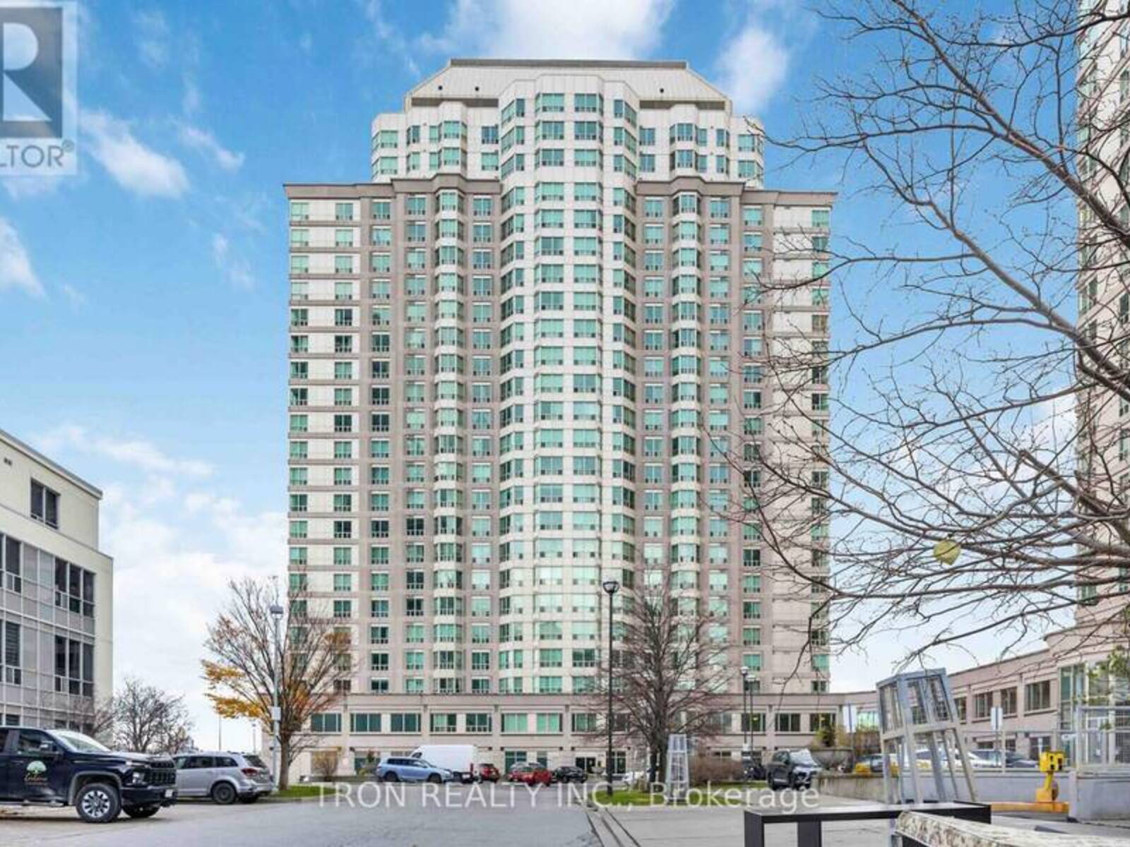 2015 - 11 LEE CENTRE DRIVE, Toronto, Ontario M1H 3J5