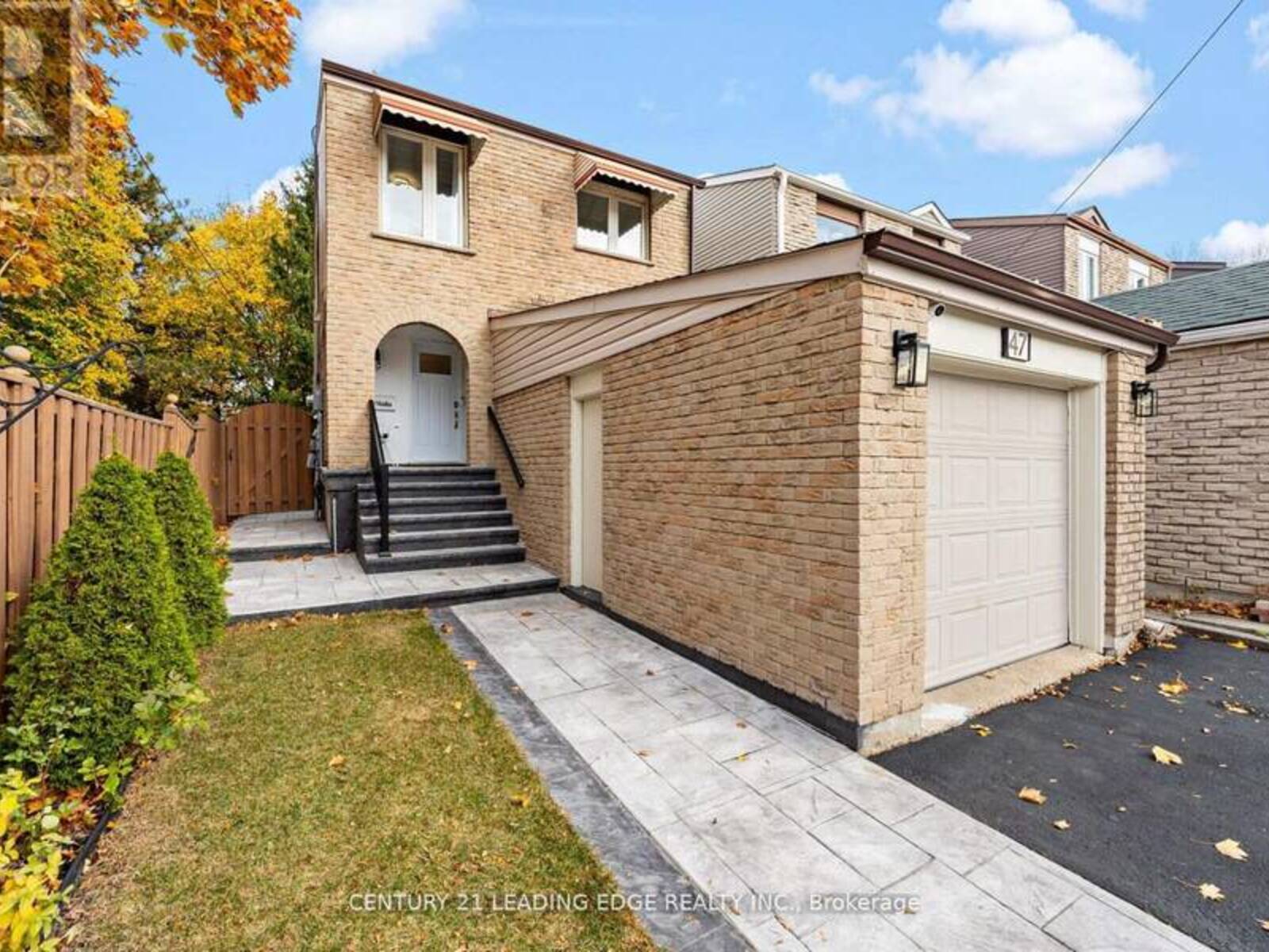 47 PEACHTREE PLACE, Vaughan, Ontario L4K 2C4