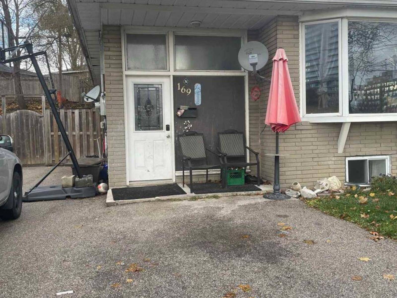 169 PENN AVENUE, Newmarket, Ontario L3Y 2S3