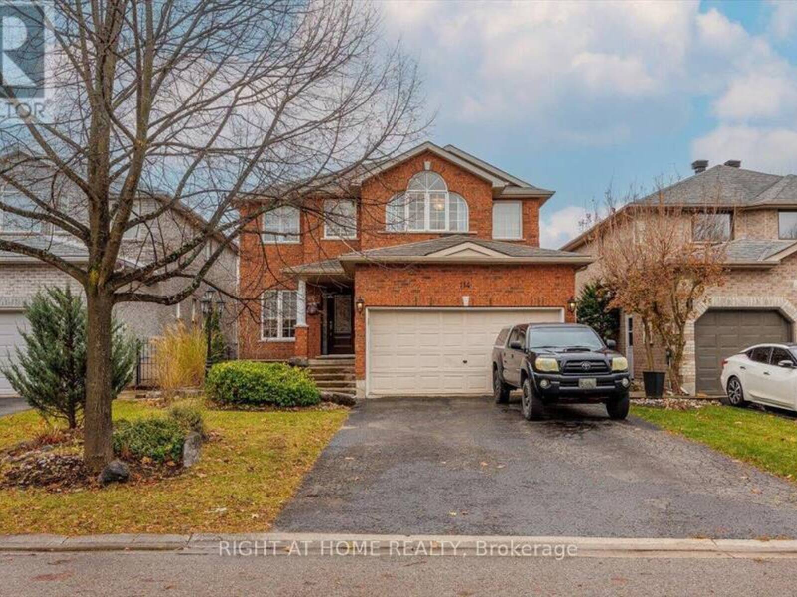 114 NICHOLSON DRIVE, Barrie, Ontario L4N 0B2