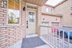 32 SANDERSON ROAD | Markham Ontario | Slide Image Three