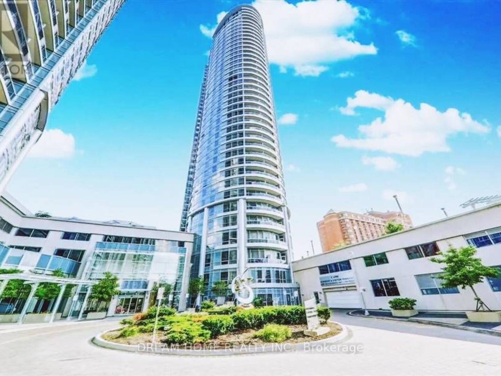 2408 - 125 VILLAGE GREEN SQUARE, Toronto, Ontario M1S 0G3