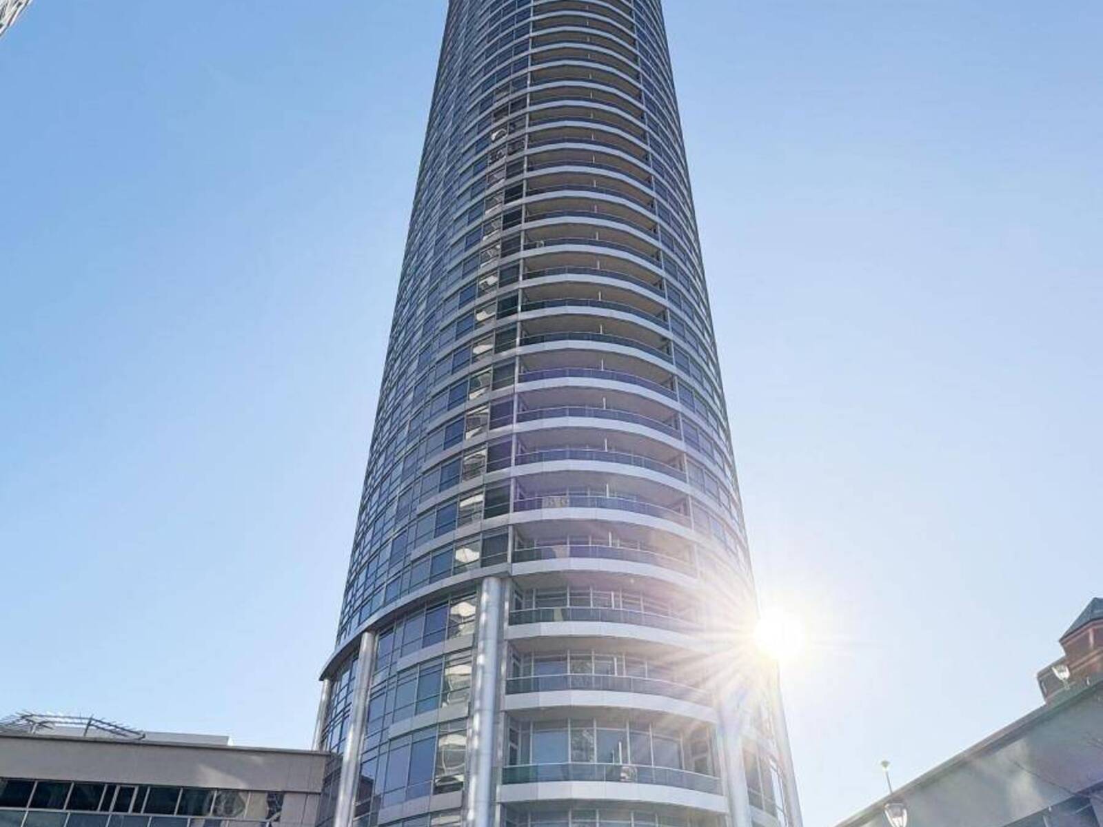 2408 - 125 VILLAGE GREEN SQUARE, Toronto, Ontario M1S 0G3