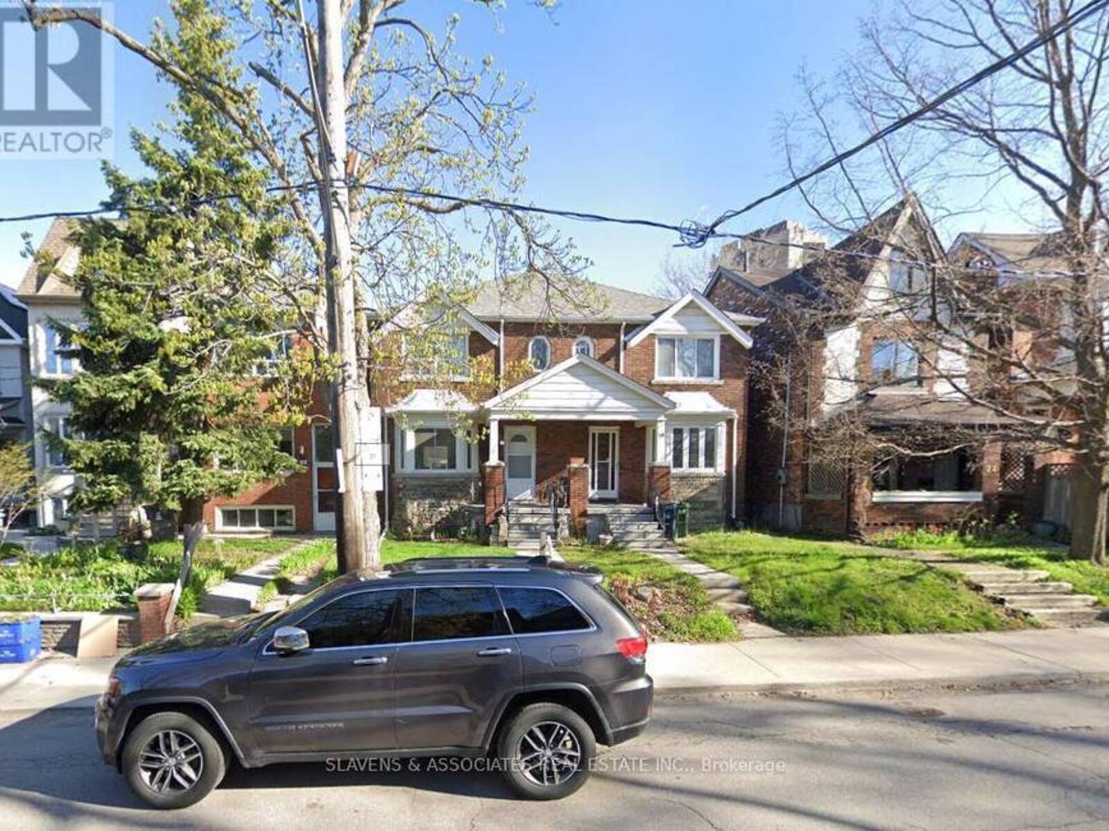 26 HELENA AVENUE, Toronto, Ontario M6G 2H2