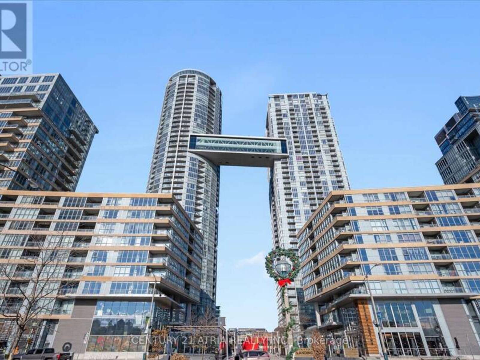 331 - 21 ICEBOAT TERRACE, Toronto, Ontario M5V 4A9