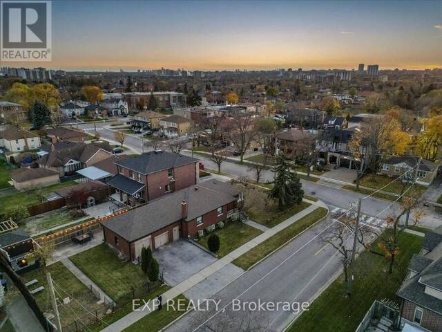 95 GROVEDALE AVENUE Toronto Ontario, M6L 1Y8