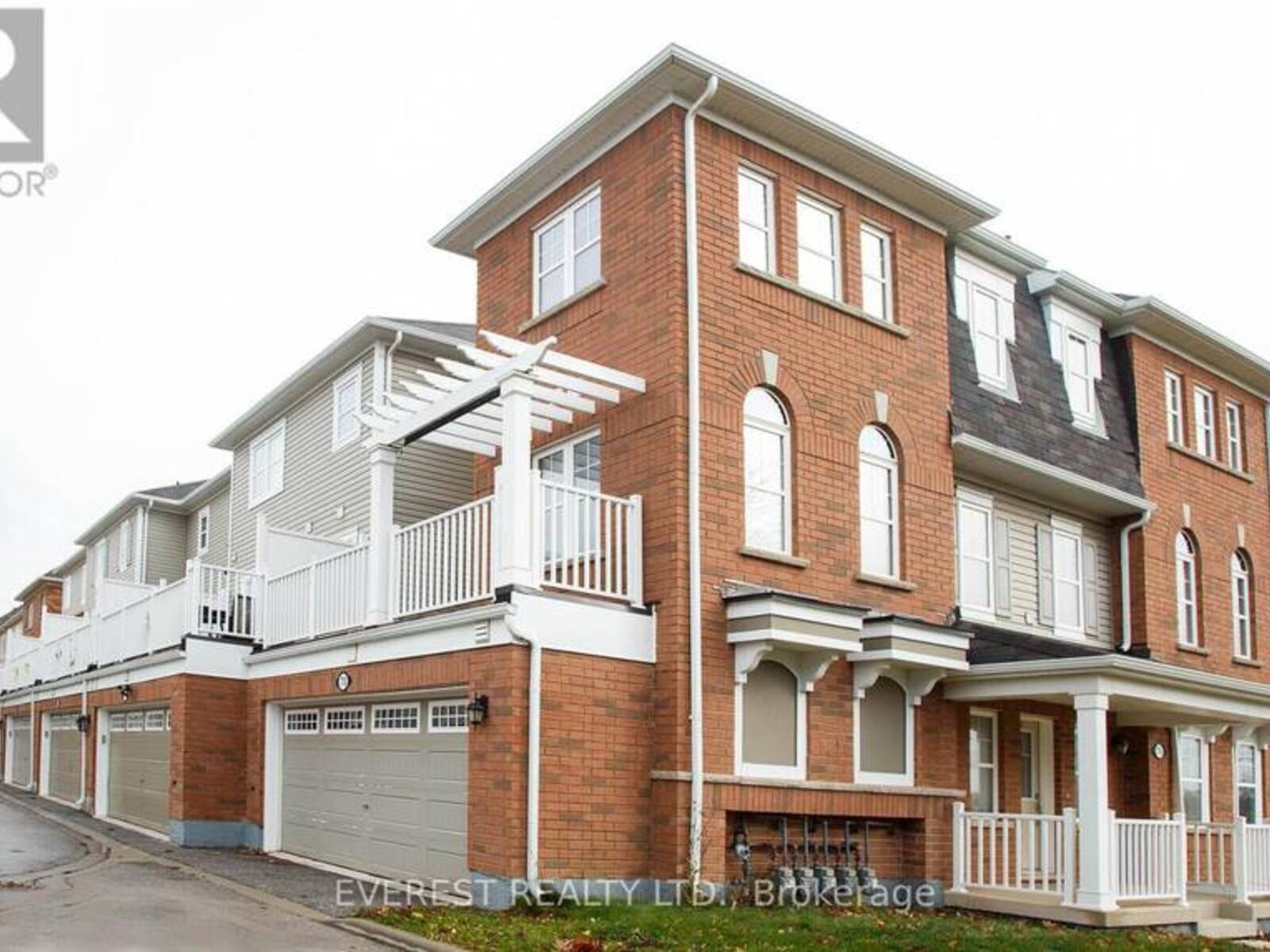 70 - 22 SPRING CREEK DRIVE, Hamilton, Ontario L8B 1V7