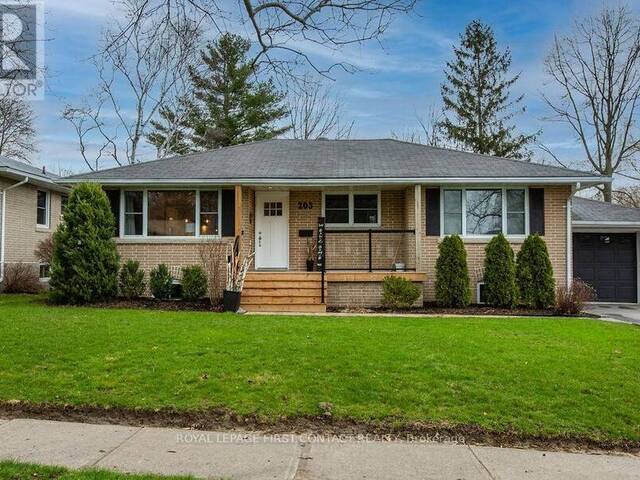 205 WELLINGTON STREET E Barrie Ontario, L4M 2C9