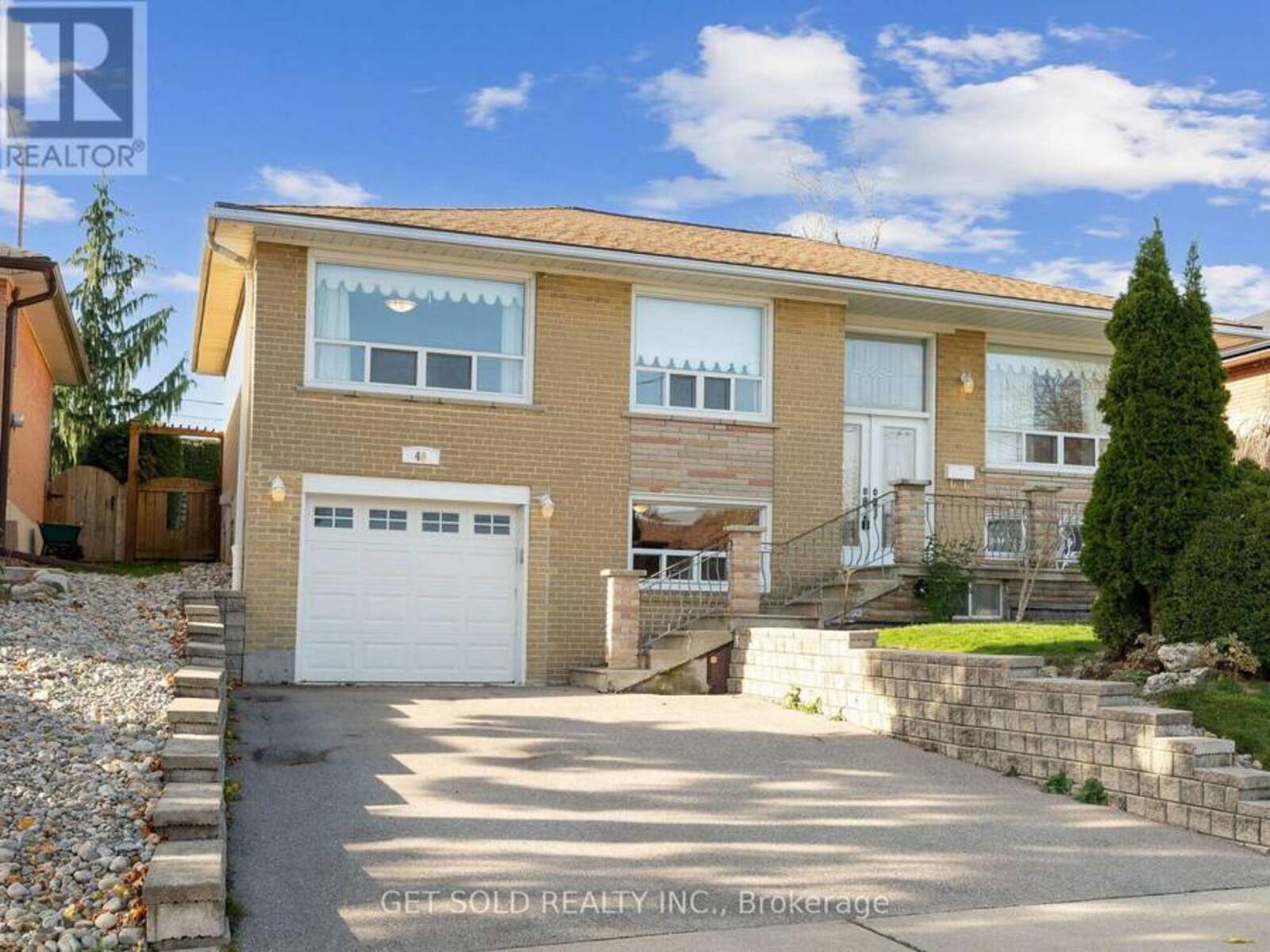 48 BANKFIELD DRIVE, Toronto, Ontario M9V 2P8