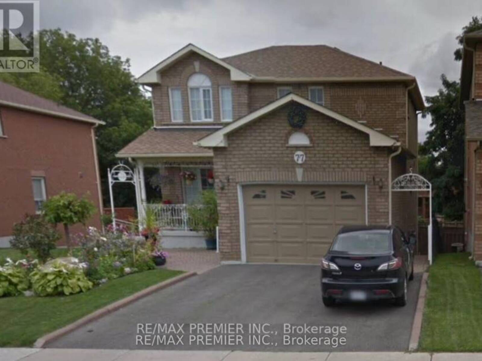 77 STONEBRIAR DRIVE, Vaughan, Ontario L6A 2M9