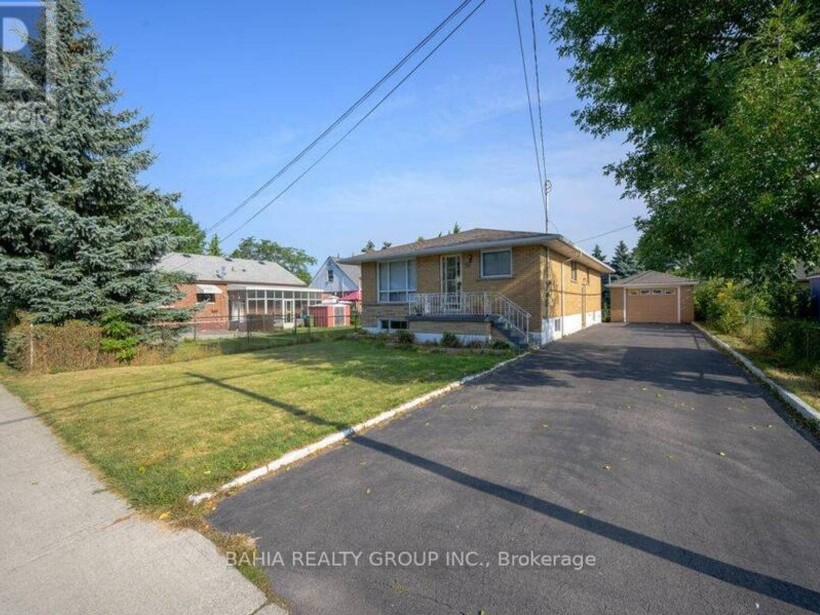 51 ROBROY AVENUE, Hamilton, Ontario L8K 3X5