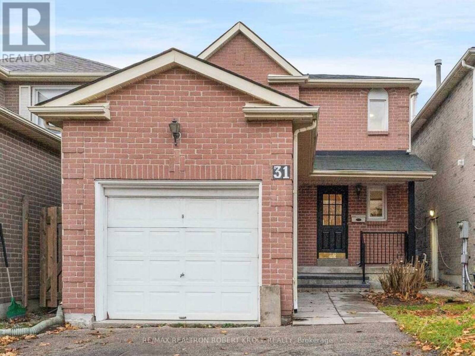 31 YORK HILL BOULEVARD, Vaughan, Ontario L4J 6X5