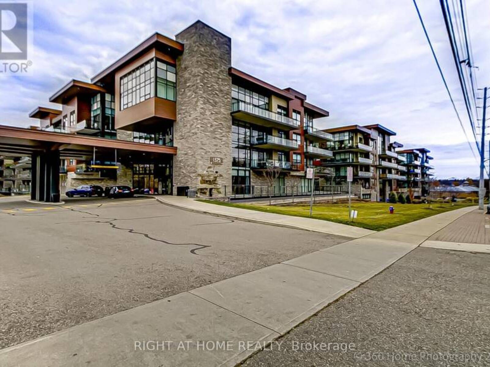 227 - 1575 LAKESHORE ROAD W, Mississauga, Ontario L5J 0B1