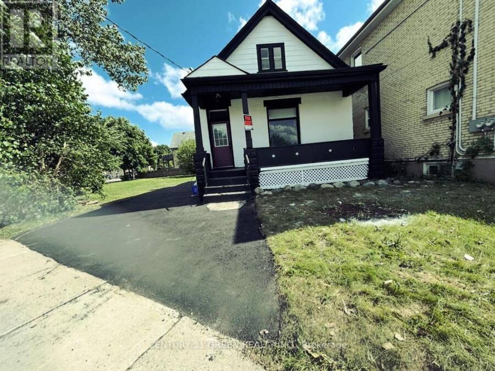 633 HAMILTON ROAD, London, Ontario N5Z 1T1