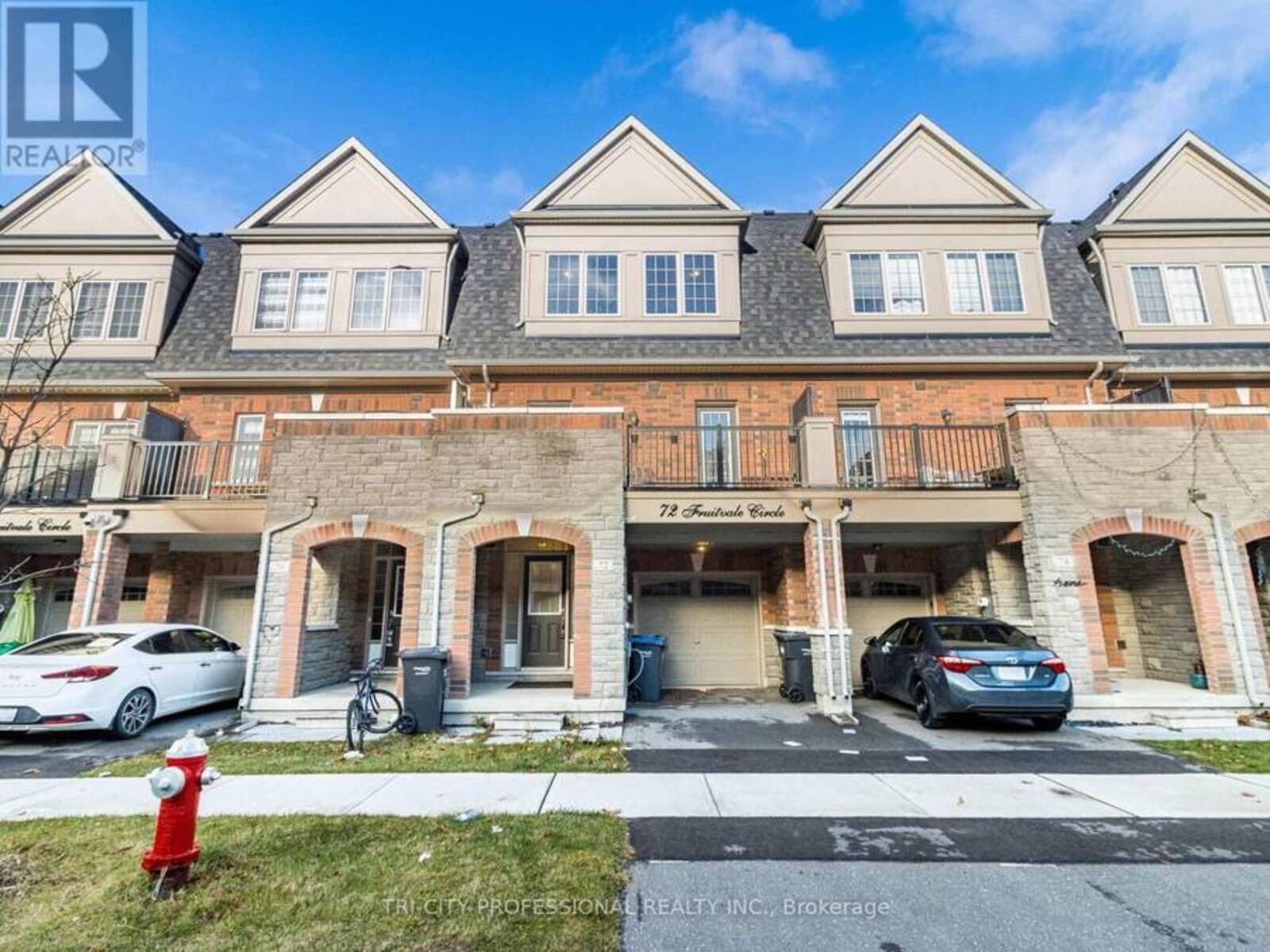 72 FRUITVALE CIRCLE, Brampton, Ontario L7A 5B9