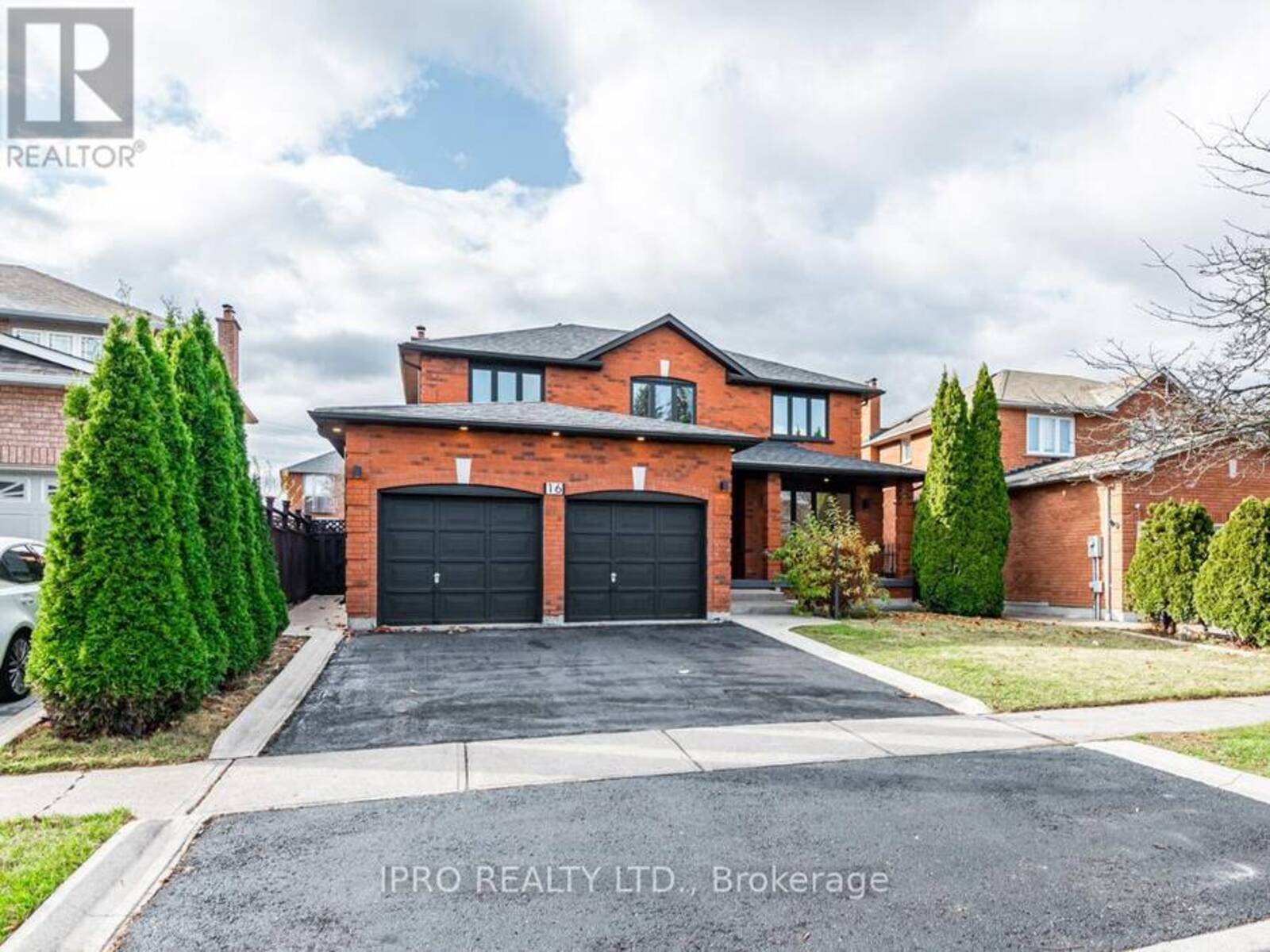 16 CAMOMILE STREET, Vaughan, Ontario L4L 8R4