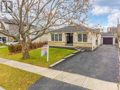 15 STRATHAVON DRIVE Toronto Ontario, M9V 2H4