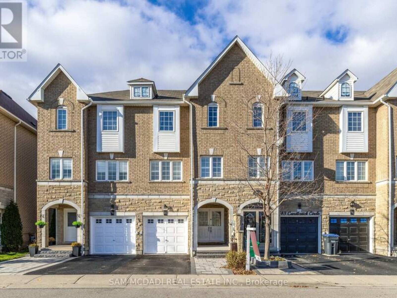 745 CANDLESTICK CIRCLE, Mississauga, Ontario L4Z 0B2