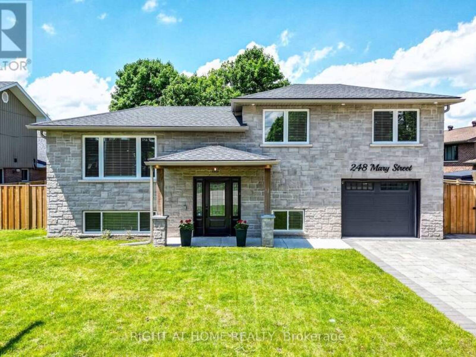 248 MARY STREET, Guelph/Eramosa, Ontario N0B 2K0