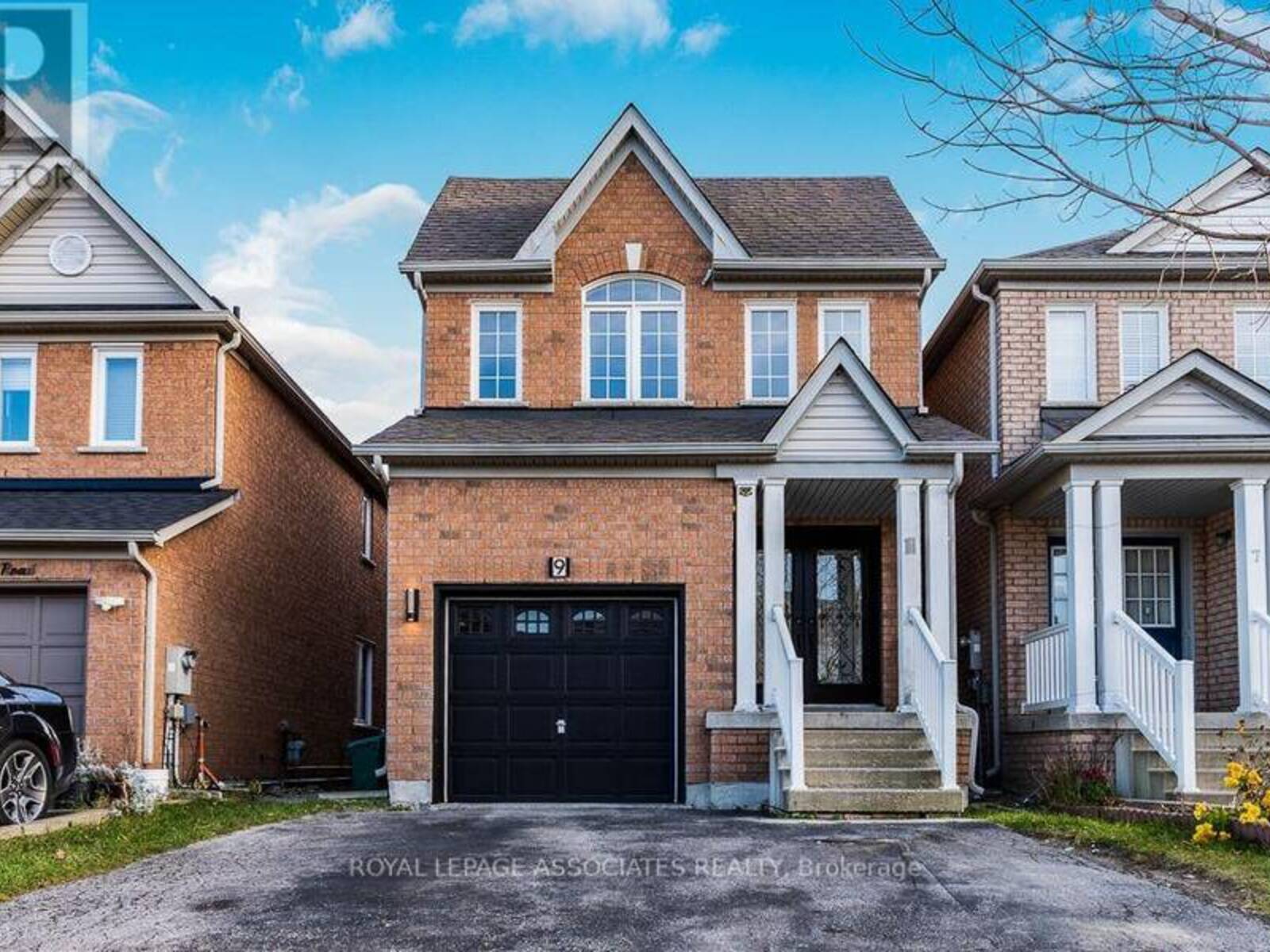 9 CHARLES BROWN ROAD, Markham, Ontario L3S 4T3