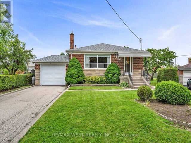 5 PICTON CRESCENT Toronto Ontario, M3K 1W4