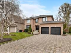 121 PERRY CRESCENT Toronto Ontario, M9A 1K5