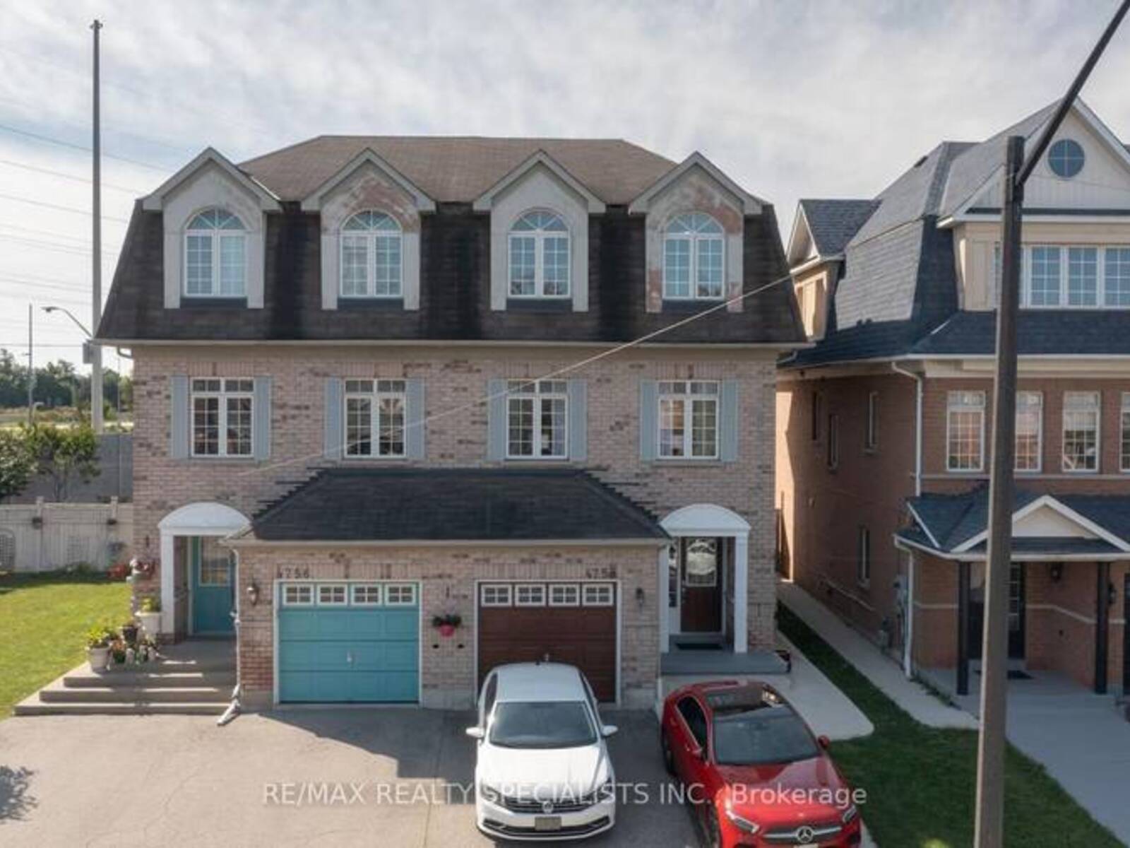 4758 COLOMBO CRESCENT, Mississauga, Ontario L5M 7R4