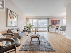 3 BLITHFIELD AVENUE Toronto Ontario, M2K 1X9