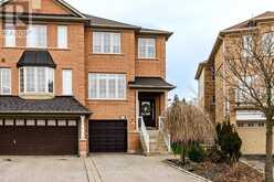 160 MILLCLIFF CIRCLE | Aurora Ontario | Slide Image One