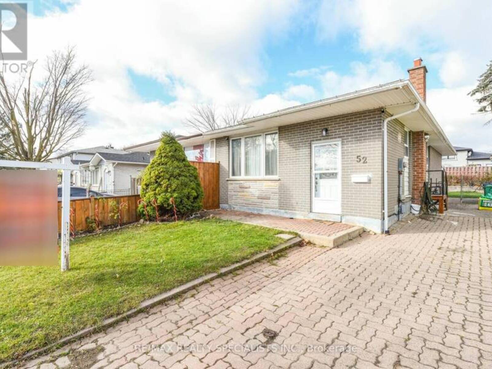 52 CRAWFORD DRIVE, Brampton, Ontario L6V 2C7