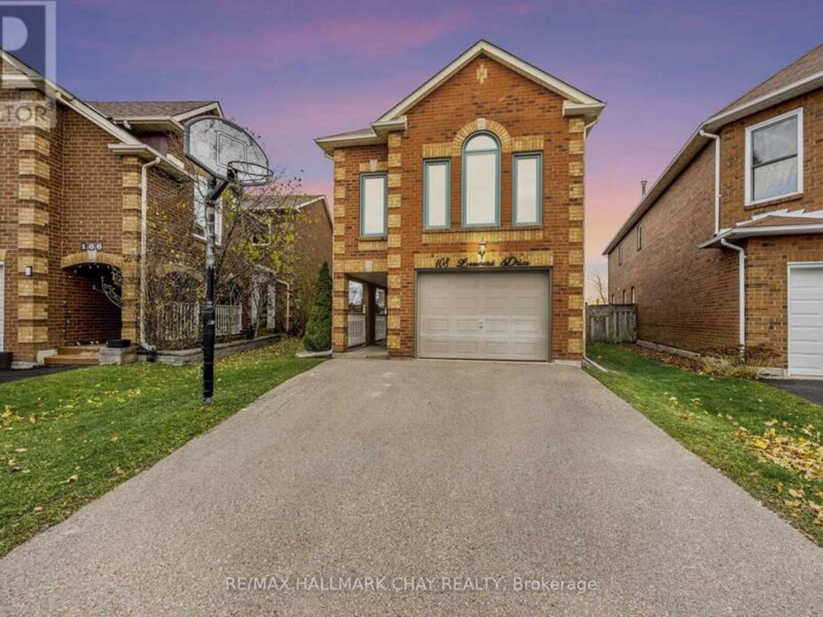 108 LEEWARD DRIVE, Brampton, Ontario L6S 5V9