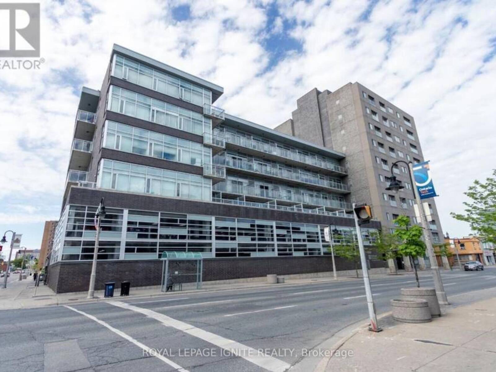 801 - 44 BOND STREET W, Oshawa, Ontario L1G 6R2