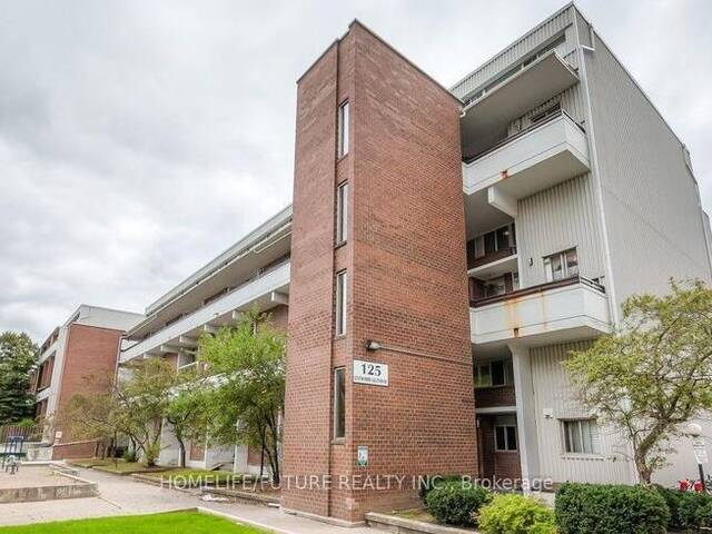 319 - 125 LEEWARD GLENWAY Toronto Ontario, M3C 2Z6