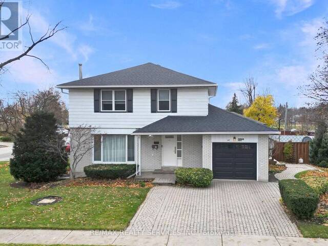 47 DURHAM CRESCENT Brampton Ontario, L6T 2X7