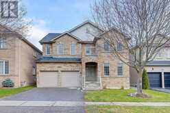 383 WOOD DUCK LANE | Newmarket Ontario | Slide Image One