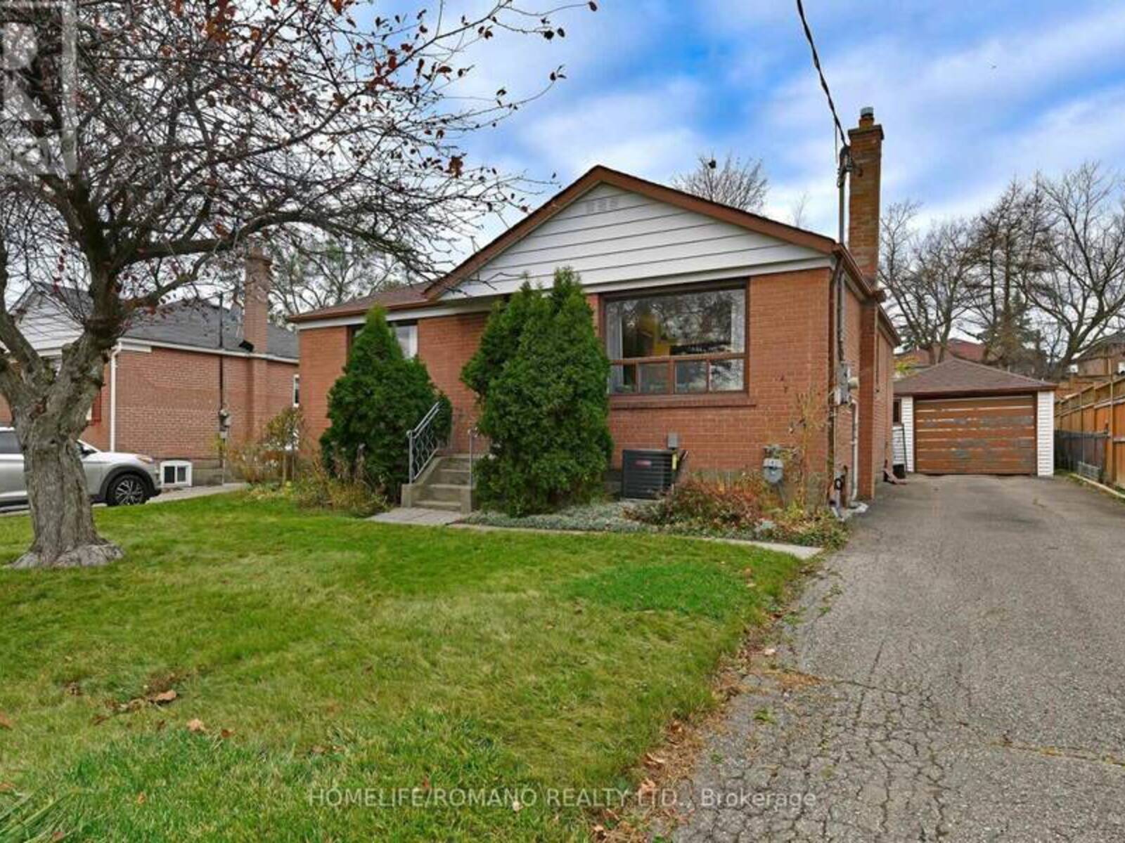 238 EPSOM DOWNS DRIVE, Toronto, Ontario M3M 1T4