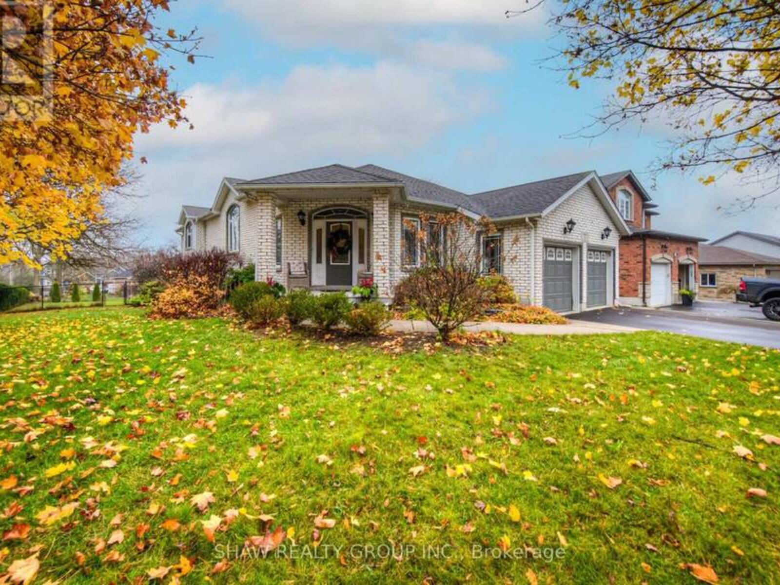 3 BERRY PATCH LANE, Cambridge, Ontario N1S 5B3