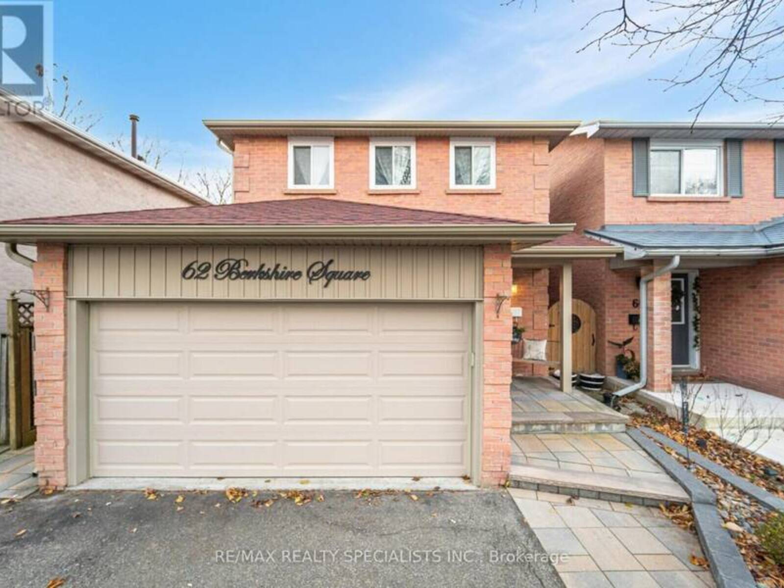 62 BERKSHIRE SQUARE, Brampton, Ontario L6Z 1N4