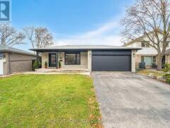 247 CHERRY POST DRIVE N Mississauga Ontario, L5A 1J1