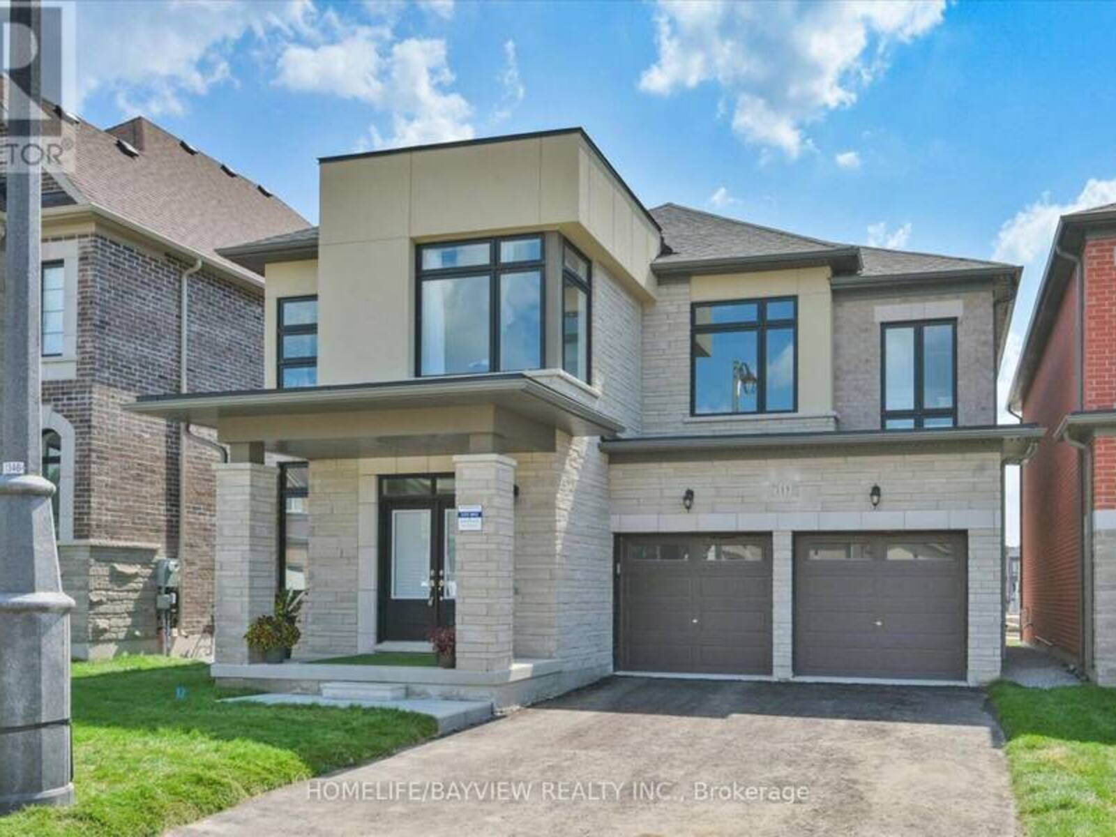 115 HALLDORSON AVENUE, Aurora, Ontario L4G 0C5