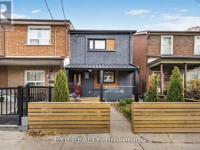 165 CLAREMONT STREET Toronto Ontario, M6J 2M7